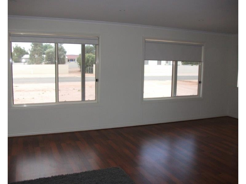 10 Edwards Street, Stirling North SA 5710