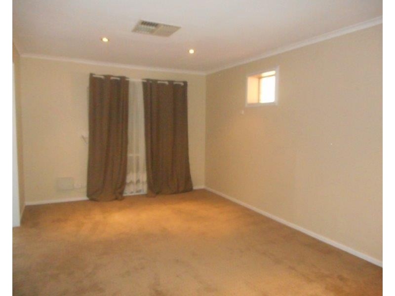 21 Kay Crescent, Port Augusta West SA 5700