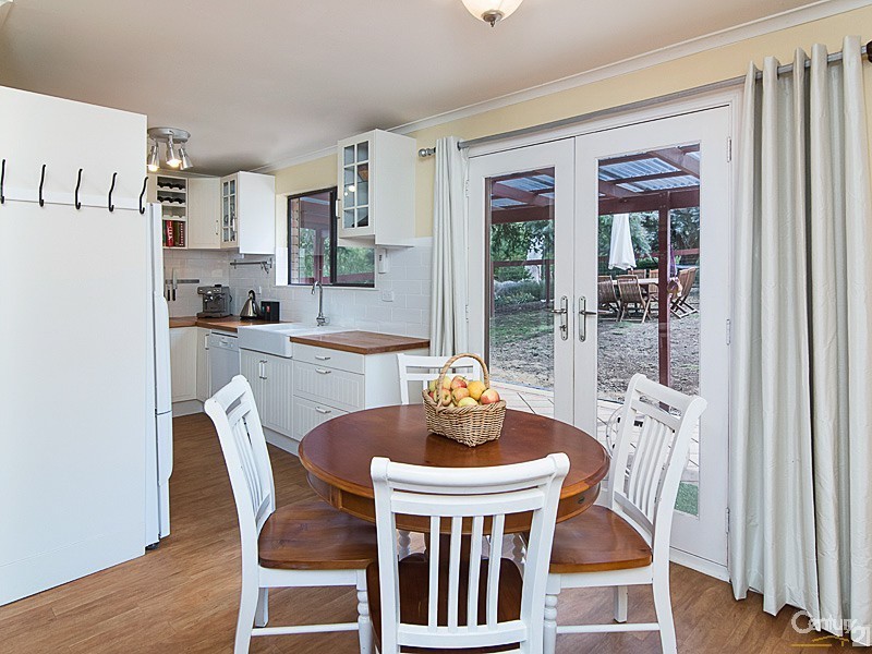 11 Chester Court, Blakiston SA 5250