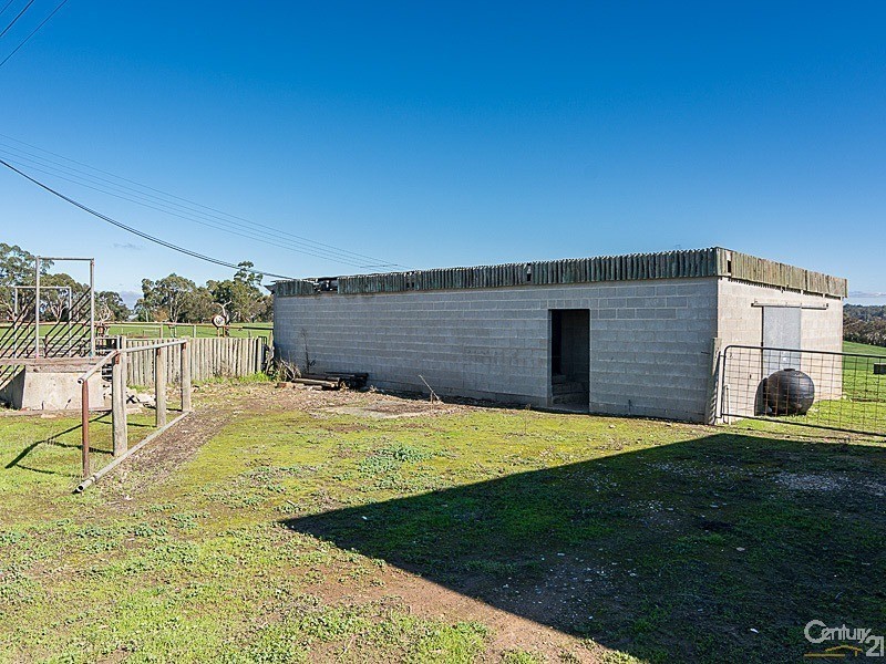 Corner Razorback Road and Kingsway Road, Meadows SA 5201