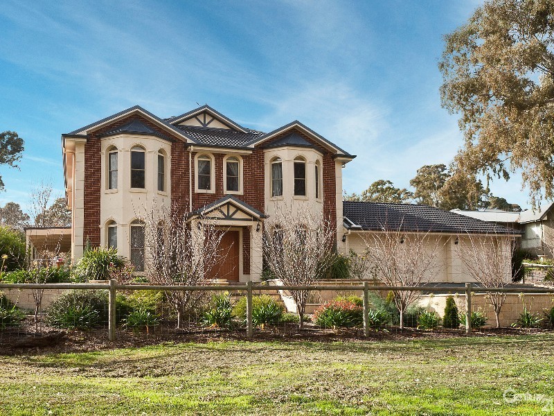 9 Fairfield Road, Mount Barker SA 5251
