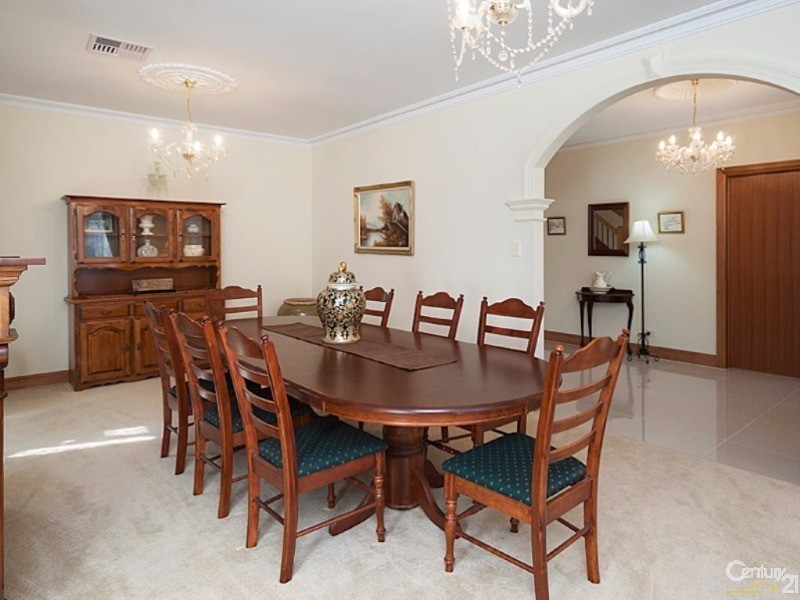 9 Fairfield Road, Mount Barker SA 5251