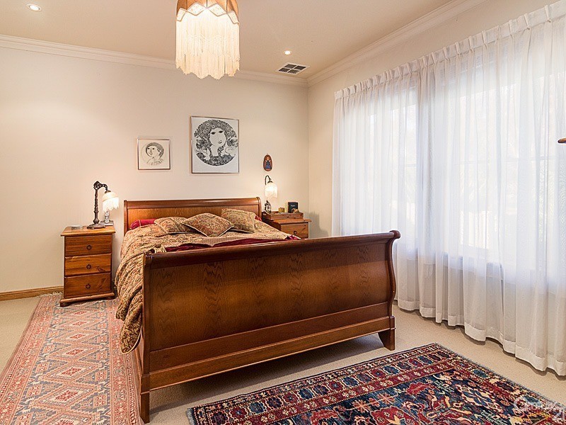 1 Tate Avenue, Mount Barker SA 5251