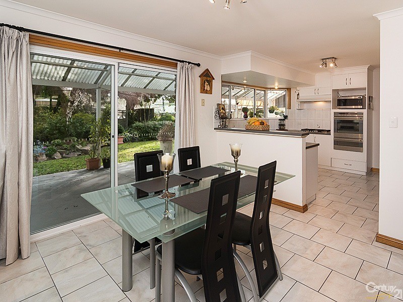 28 Victoria Road, Mount Barker SA 5251