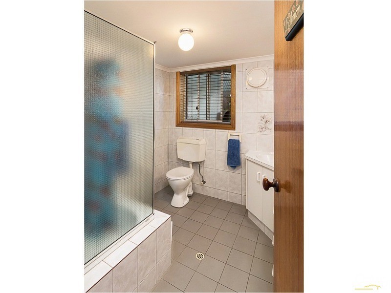 28 Victoria Road, Mount Barker SA 5251