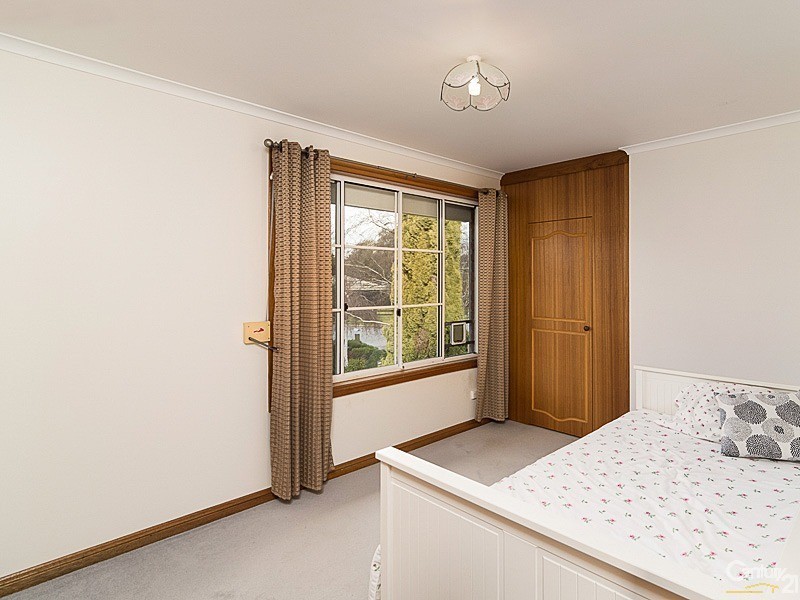 28 Victoria Road, Mount Barker SA 5251