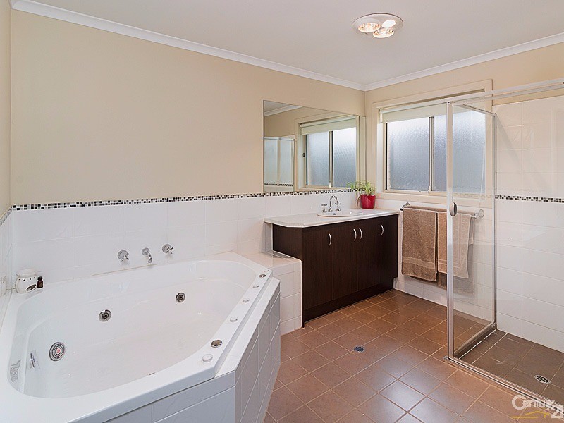 12 Jordan Street, Mount Barker SA 5251