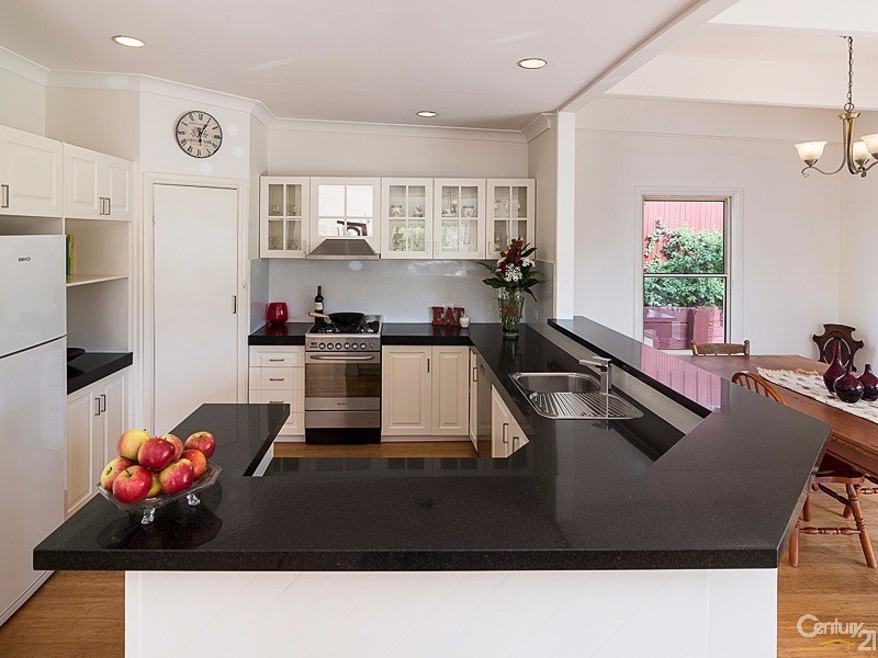 8 Hill Street, Mount Barker SA 5251