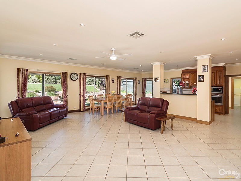 7 Crystal Court, Mount Barker SA 5251