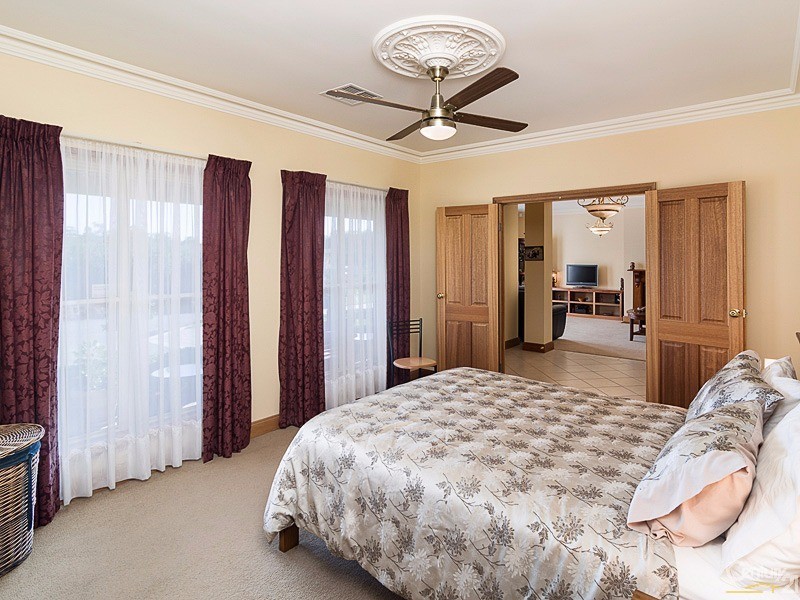 7 Crystal Court, Mount Barker SA 5251