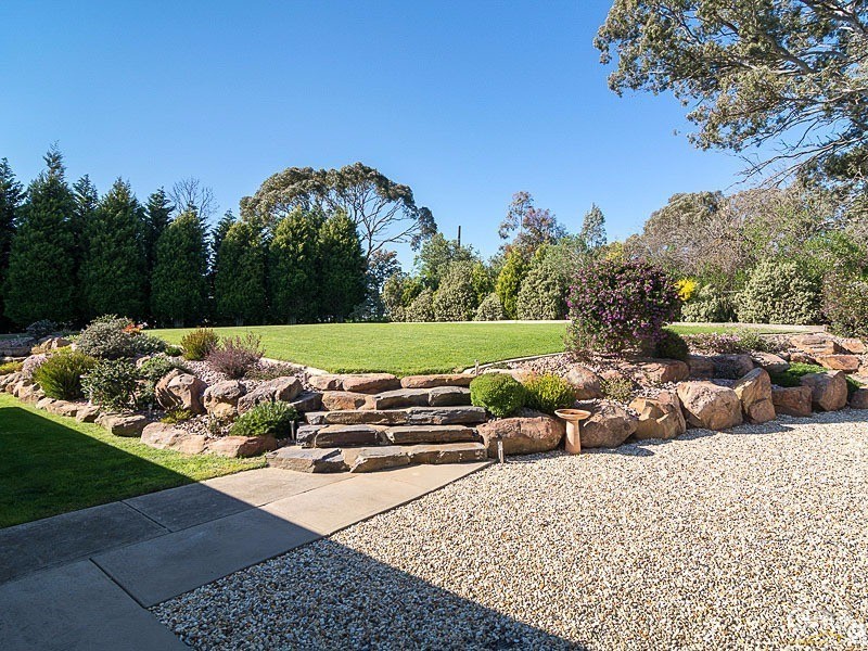 7 Crystal Court, Mount Barker SA 5251