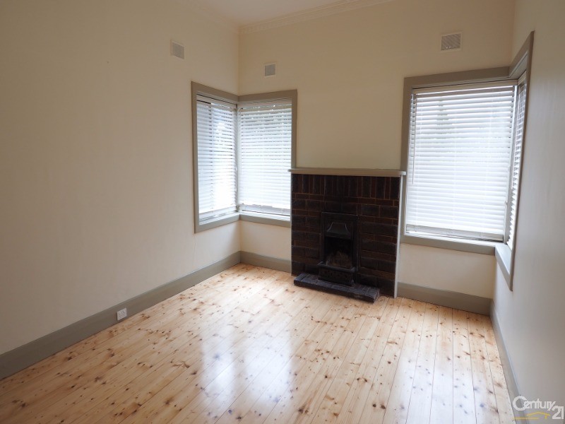 16 Childs Road, Mount Barker SA 5251