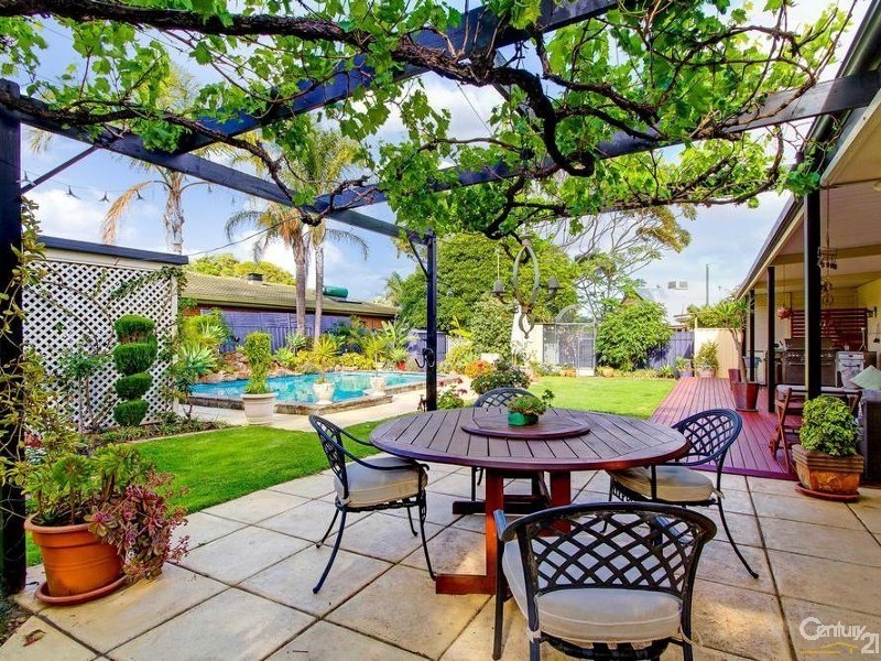 9 Rutland Avenue, Brighton SA 5048