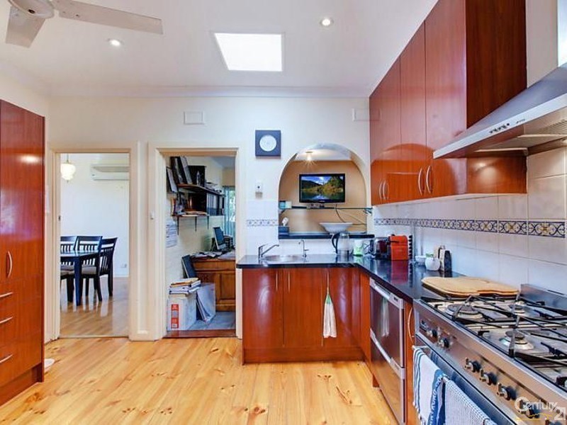 11 Old Beach Road, Brighton SA 5048