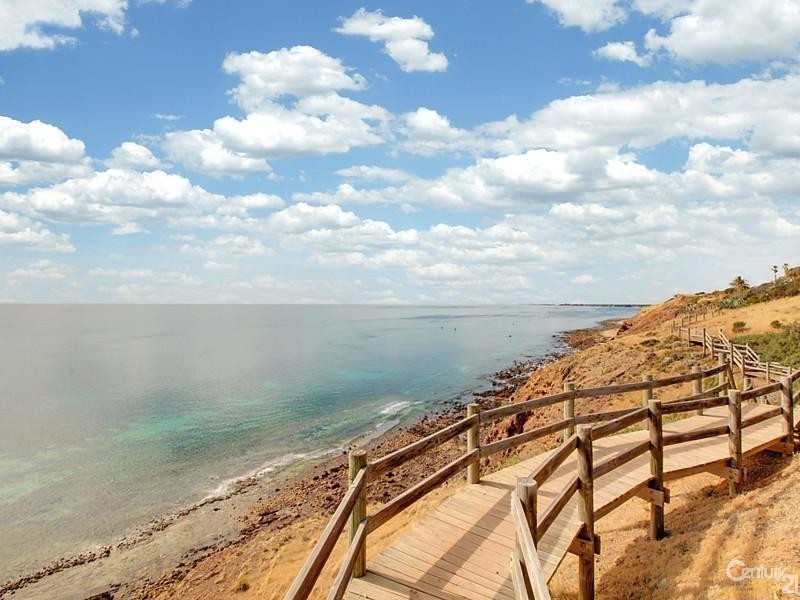 4 Murnada Street, Hallett Cove SA 5158