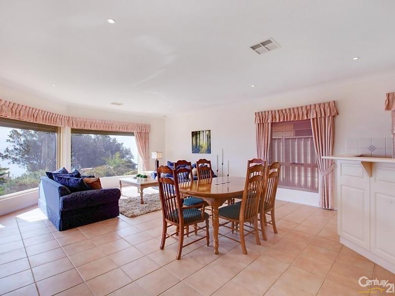 4 Murnada Street, Hallett Cove SA 5158