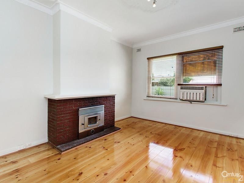 9 Inverell Avenue, North Plympton SA 5037