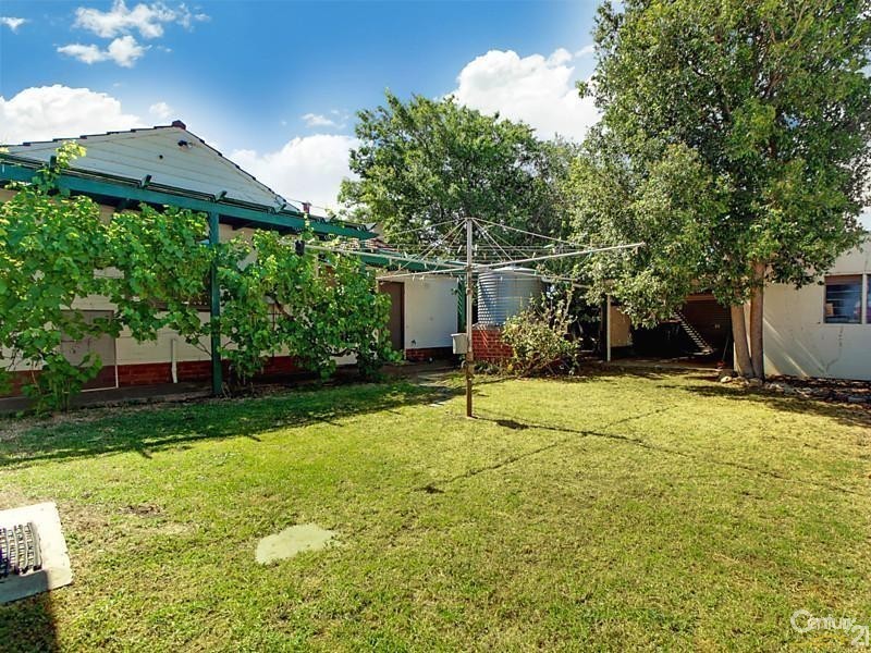 2 Macarthur Avenue, Hove SA 5048