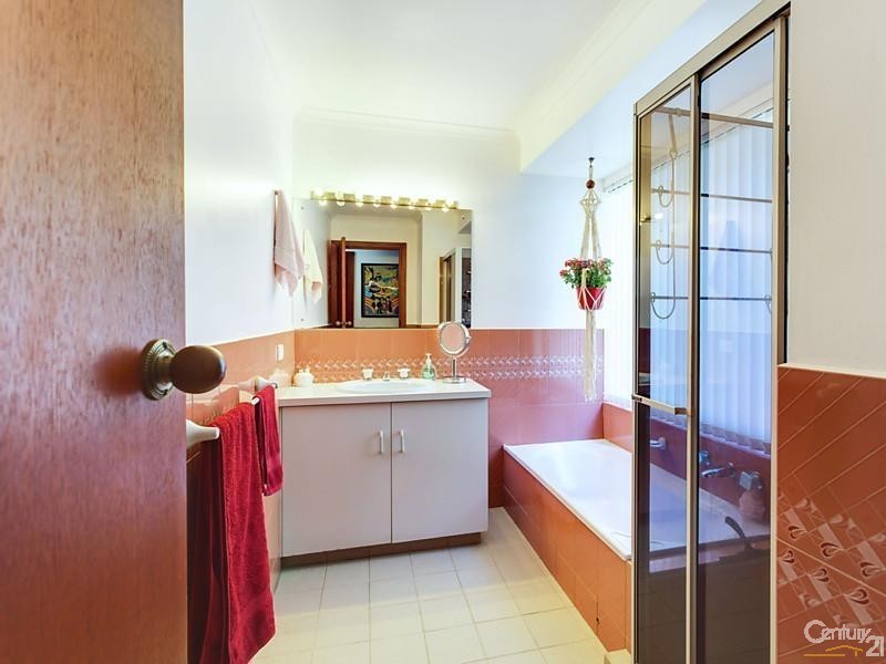 59 Monaco Circuit, Aberfoyle Park SA 5159