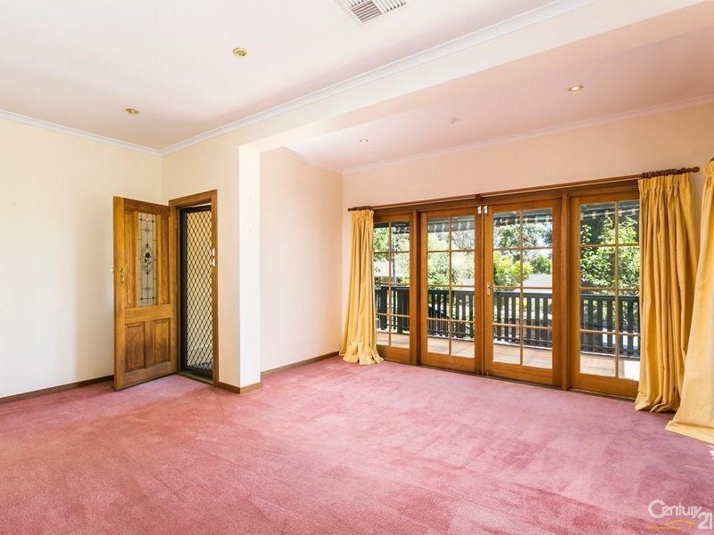 17 Wangary Terrace, Seaview Downs SA 5049