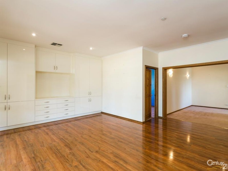 17 Wangary Terrace, Seaview Downs SA 5049