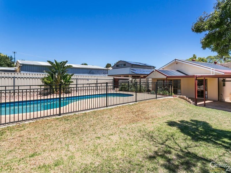 17 Wangary Terrace, Seaview Downs SA 5049