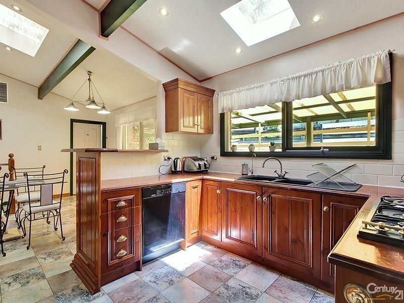 11 Karoona Crescent, Seacombe Heights SA 5047