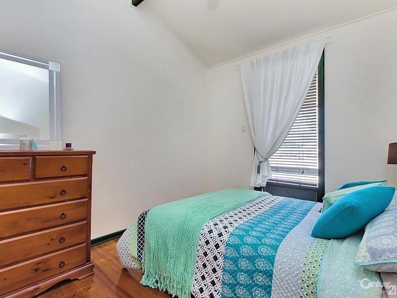 11 Karoona Crescent, Seacombe Heights SA 5047