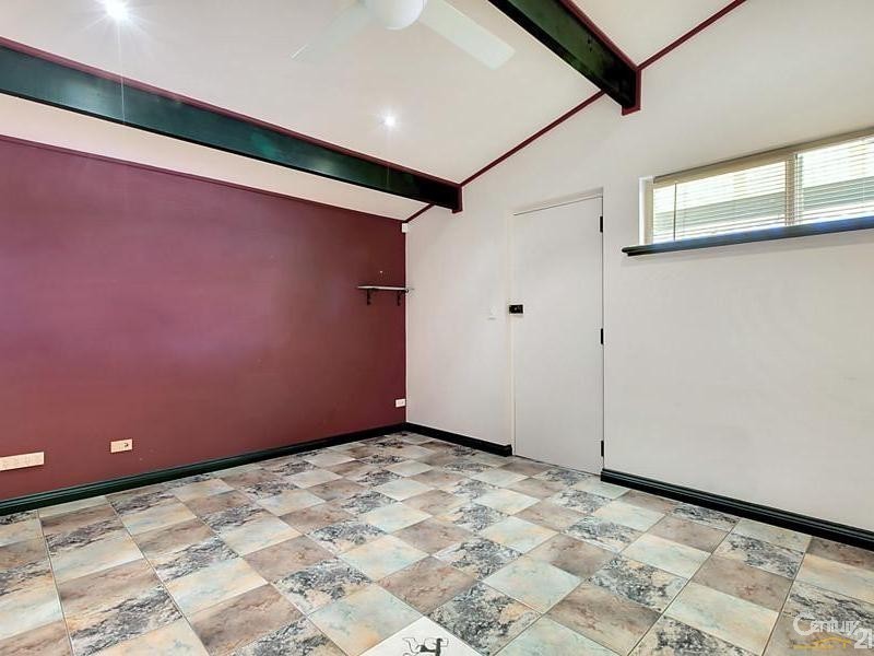 11 Karoona Crescent, Seacombe Heights SA 5047