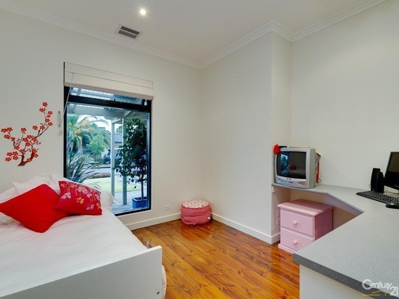24 McLaughlan Avenue, Warradale SA 5046