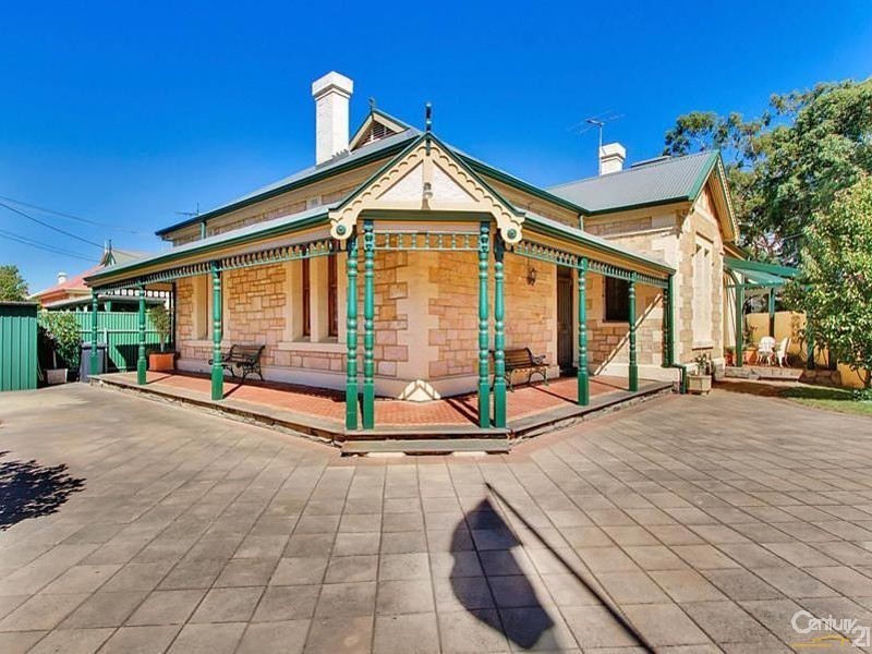 2 East Avenue, Black Forest SA 5035