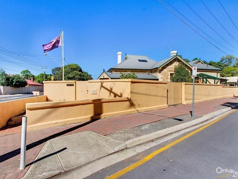 2 East Avenue, Black Forest SA 5035