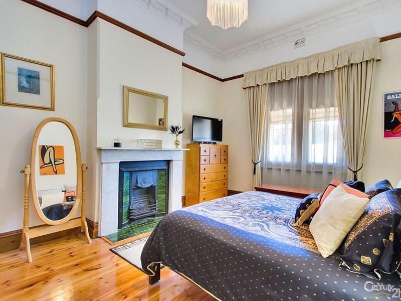 2 East Avenue, Black Forest SA 5035