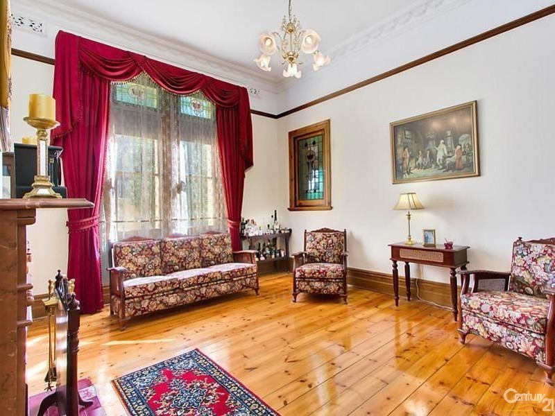 2 East Avenue, Black Forest SA 5035