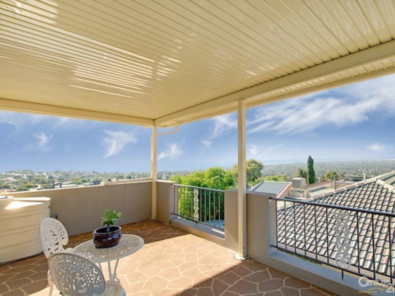 3 Wookata Crescent, Seaview Downs SA 5049