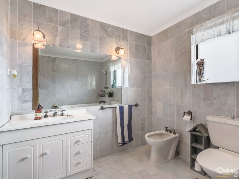 3 Wookata Crescent, Seaview Downs SA 5049