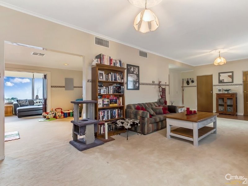 3 Wookata Crescent, Seaview Downs SA 5049