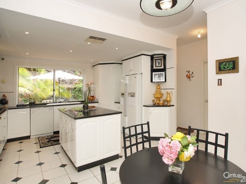 6 Gamma Crescent, Panorama SA 5041