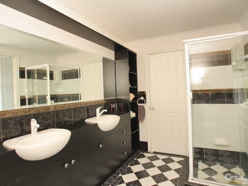 6 Gamma Crescent, Panorama SA 5041