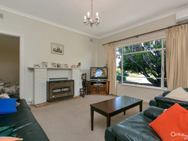 27 Ophir Crescent, Seacliff Park SA 5049