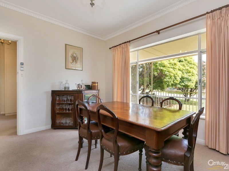 27 Ophir Crescent, Seacliff Park SA 5049