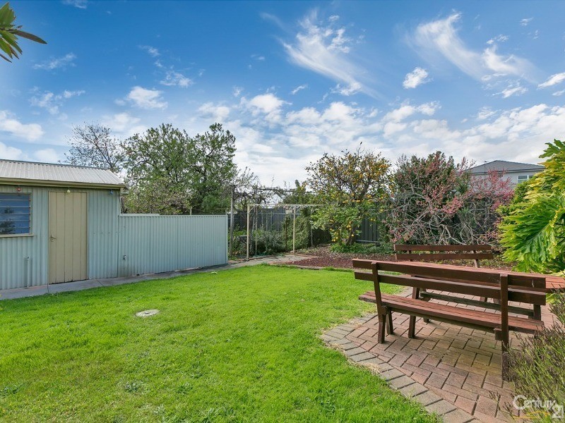 27 Ophir Crescent, Seacliff Park SA 5049