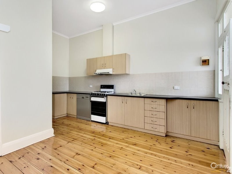 5/13 St Johns Row, Glenelg SA 5045