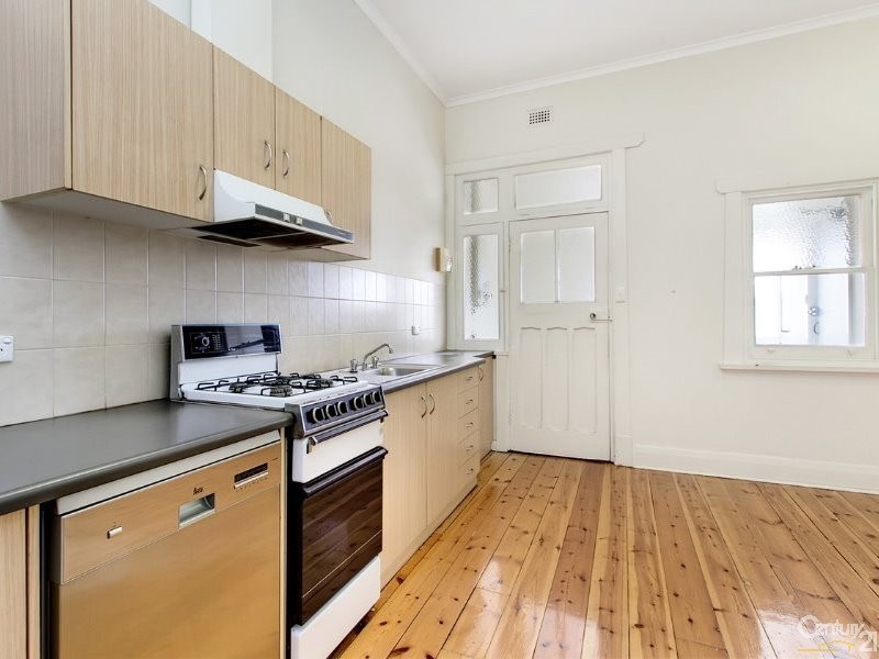 5/13 St Johns Row, Glenelg SA 5045