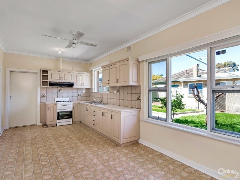 44 Wilpena Terrace, Kilkenny SA 5009