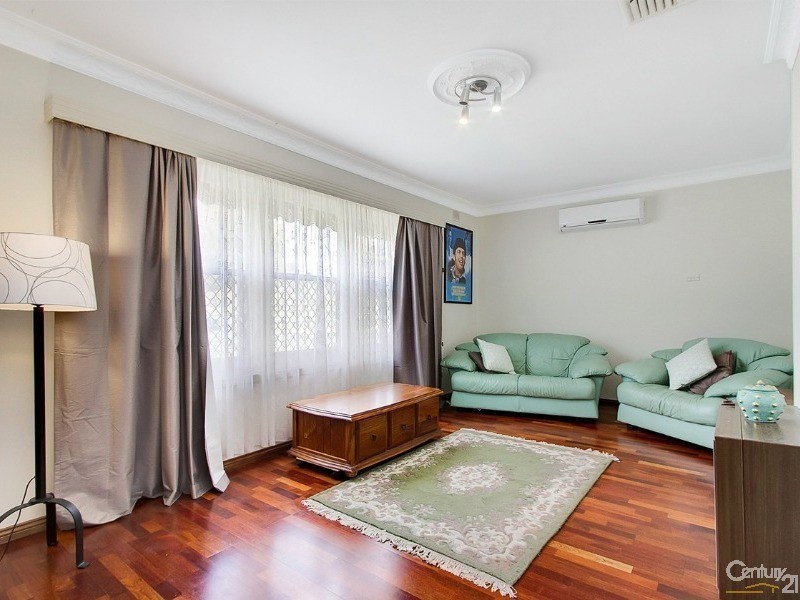 15 Moreland Avenue, Mitchell Park SA 5043