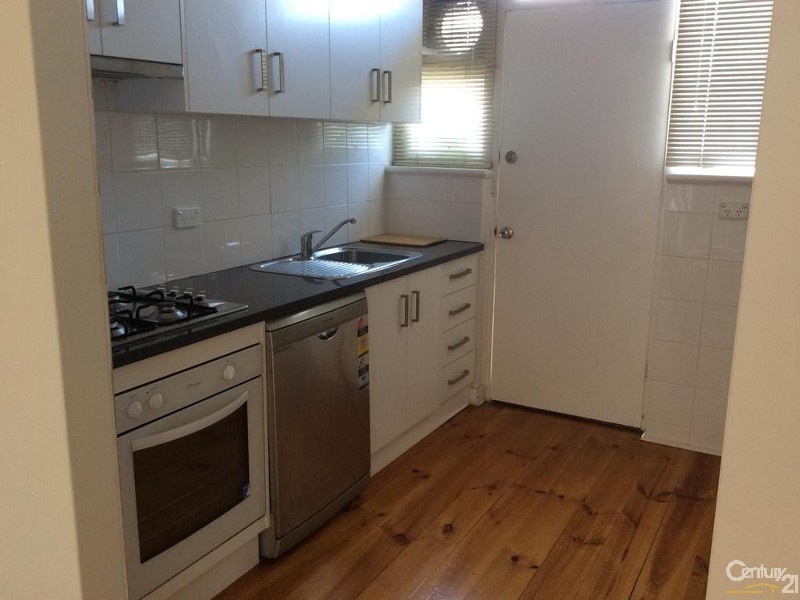 1/8 Augusta St, Glenelg SA 5045