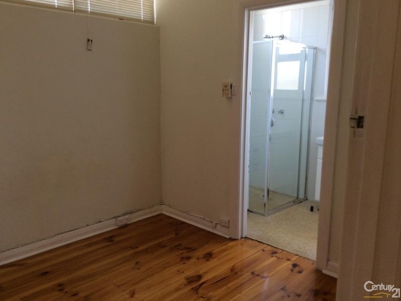 1/8 Augusta St, Glenelg SA 5045