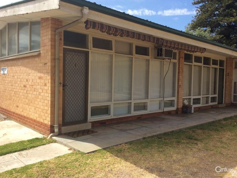 1/8 Augusta St, Glenelg SA 5045