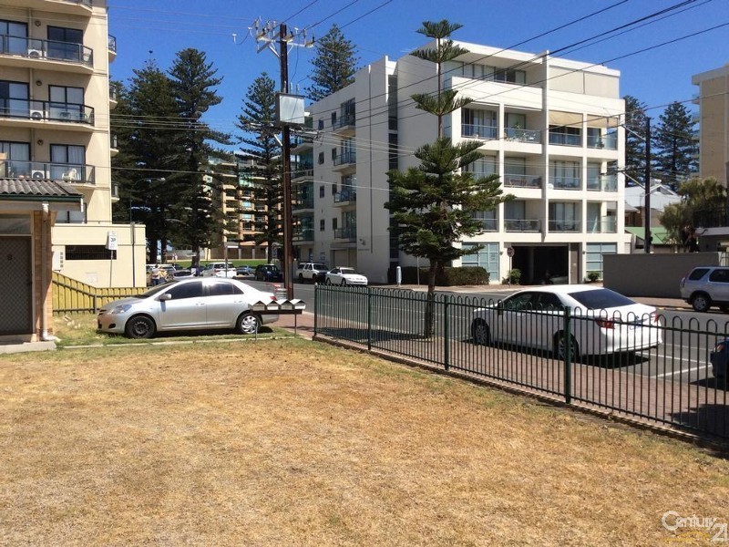 1/8 Augusta St, Glenelg SA 5045